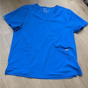 FIGS Women's Casma Three-Pocket Scrub Top in blue xxl